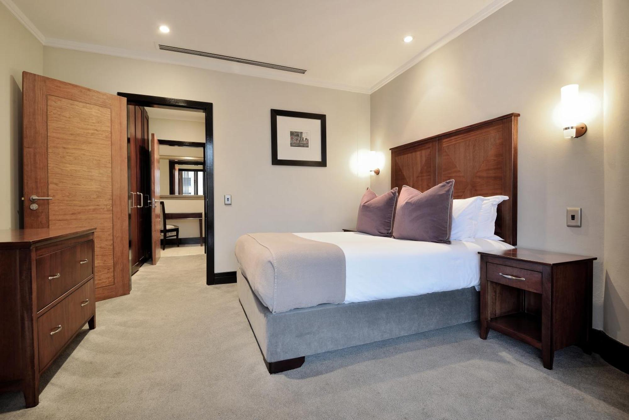 Raphael Suites Johannesburg Exterior photo