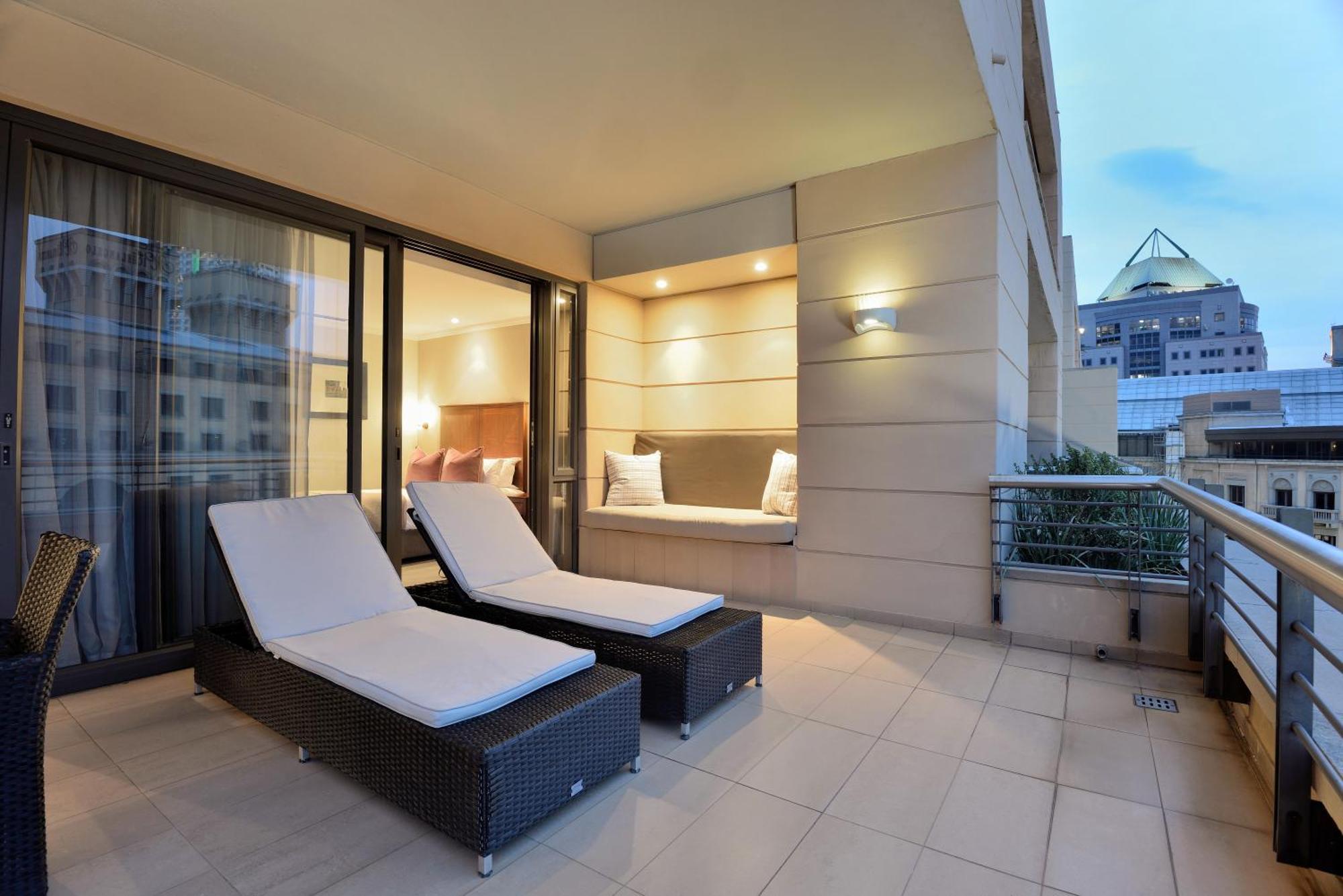 Raphael Suites Johannesburg Exterior photo