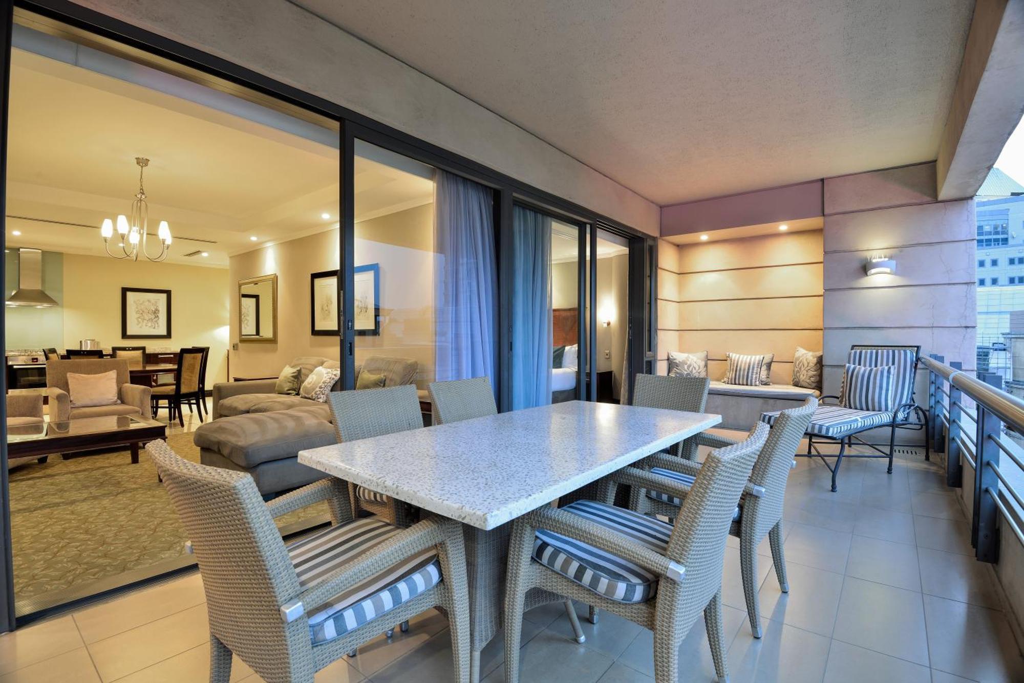 Raphael Suites Johannesburg Exterior photo