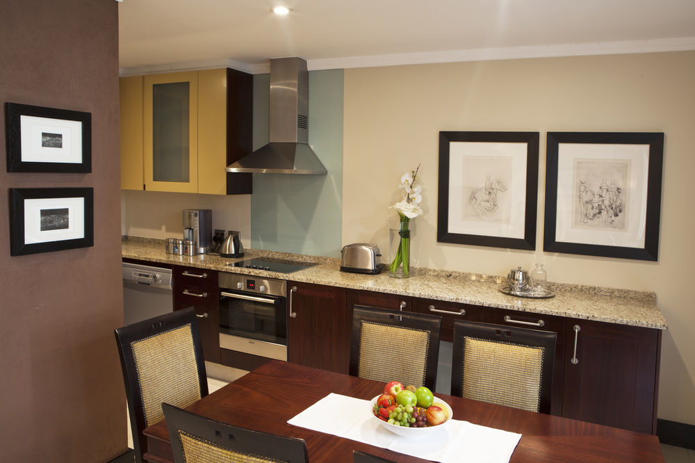 Raphael Suites Johannesburg Exterior photo